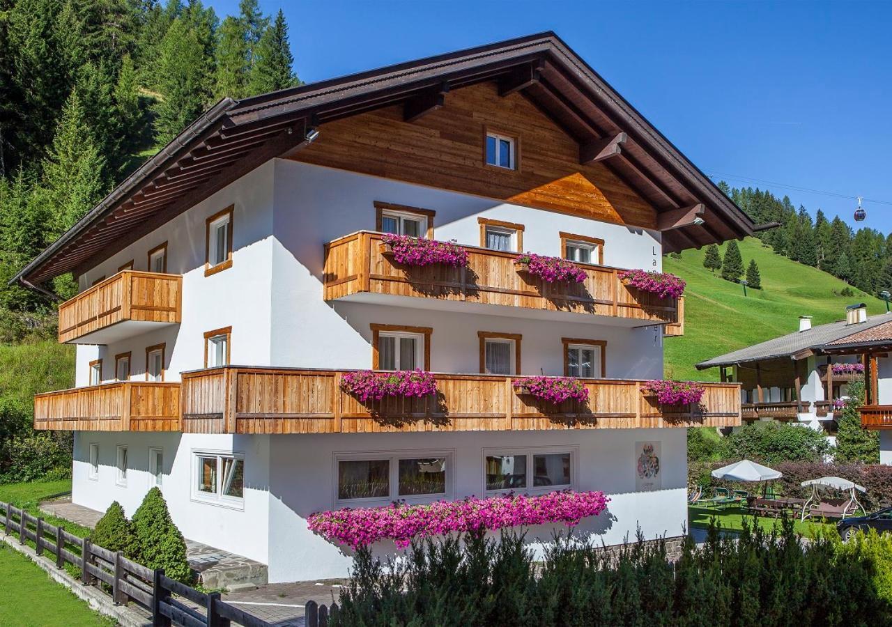 Garni Lanzinger Hotell Selva di Val Gardena Exteriör bild